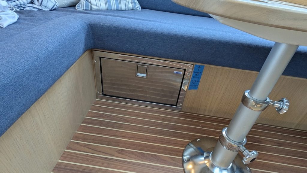 035a8f82a945486f964b9c378a3a18f9301aa3bf4cbe4fe7a25e241fcec9c78a copy