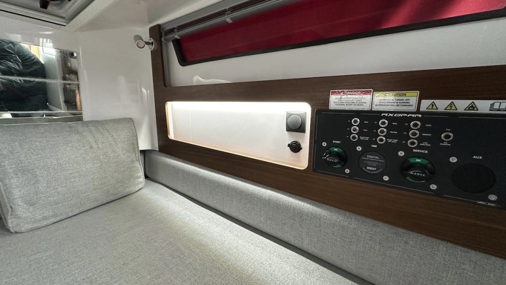 3fd460a77e6a4644a382f4c049219b66d0d560d6a2a7468c954ad85d63255f5b