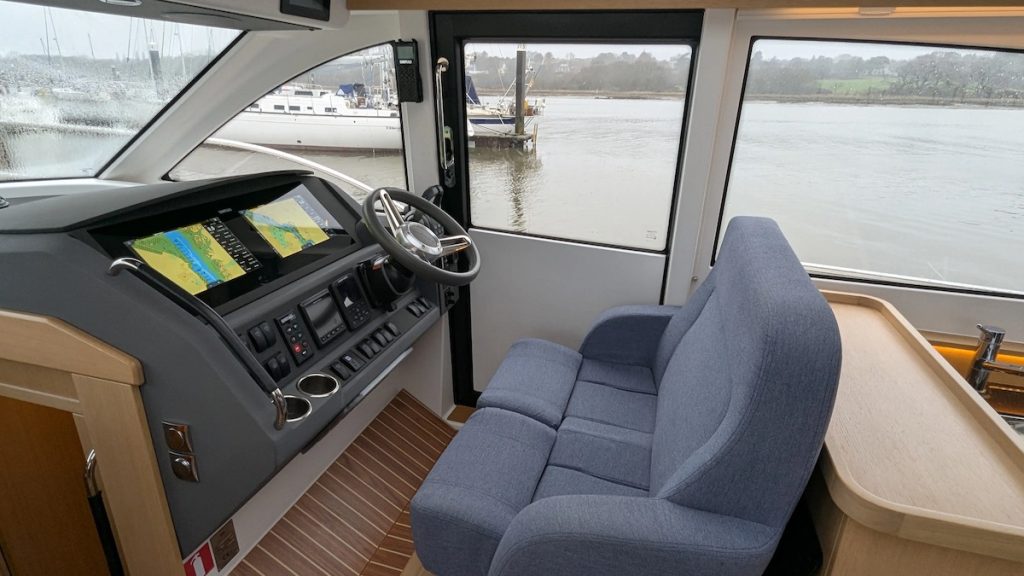 810853dfeb564913ae259ce5fe6136117f3cde0edcb04deabad4d063ed8c0a5f copy