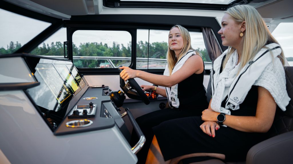 1142ea2ec123734417ff77da240099cb_o_Fotor