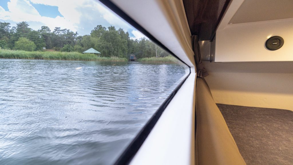 758071418382c5b89fe1d2aa241f26e4_o_Fotor