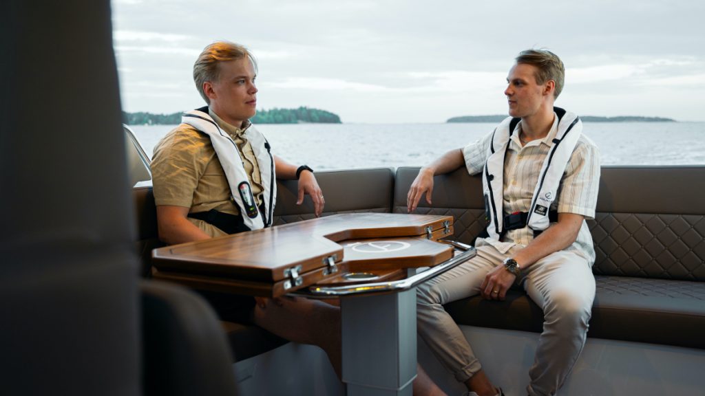 e6b3b2d4835fbd67f9b7f817d616df24_o_Fotor